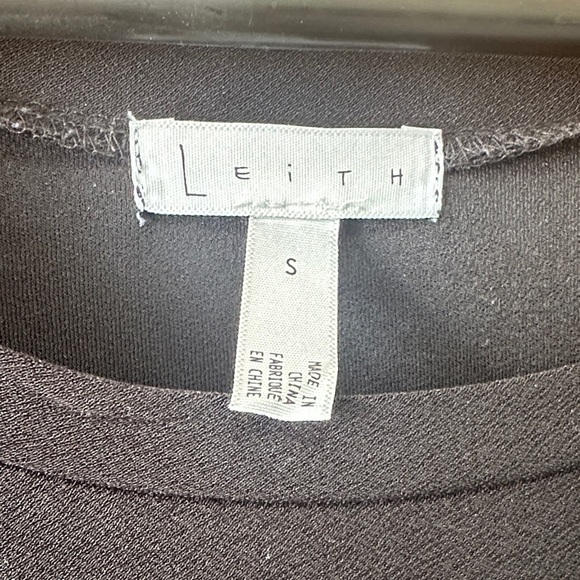 Leith whimsical Black 3/4 Sleeve Dress/Tunic mod structured dress - Picture 2 of 3